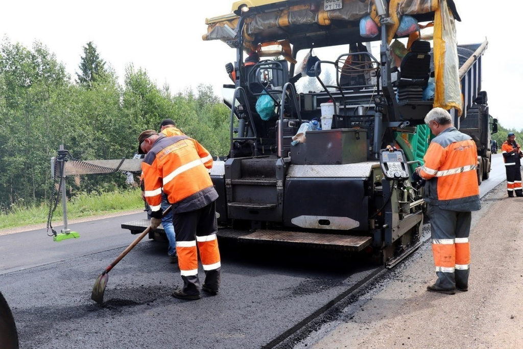 В Тверской области хотят отремонтировать более 1,1 тысячи км местных дорог