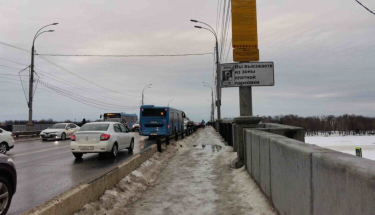 Тверь превратилась в один большой каток (фоторепортаж)