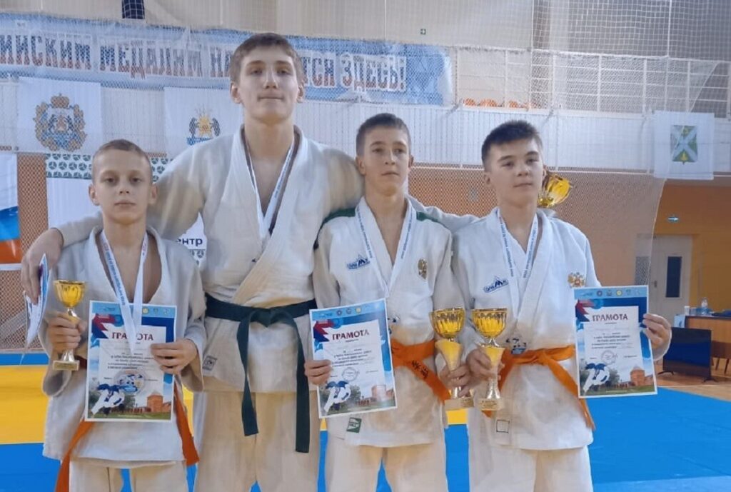 Юные спортсмены из Твери завоевали медали на турнире в Новгороде