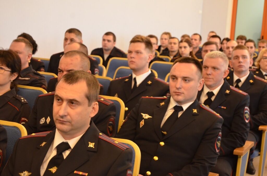 Участковые уполномоченные полиции Тверской области отметили профессиональный праздник